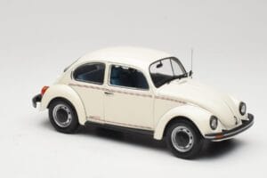 Volkswagen 1200 Jeans Bug Fehér Minichamps 1:18 150057101 Fém – 6. kép a 8-ből