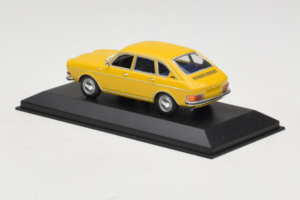 Volkswagen 411 Sárga Minichamps 1:43 VW005 Fém – 3. kép a 4-ből