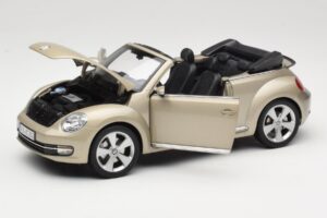 Volkswagen Beetle A5 Kabrió Szürke Kyosho 1:18 5C3099302P7W Fém – 2. kép a 8-ből