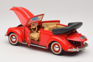 Volkswagen Beetle Kabrió Piros Maisto 1:18 56010 Fém – 5. kép a 8-ből