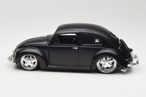Volkswagen Beetle Type 1 Fekete Maisto 1:18 31018 Fém – 4. kép a 8-ből