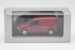Volkswagen Caddy 2K Sötétvörös Minichamps 1:43 CADDY004 Fém – 4. kép a 4-ből