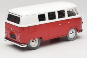 Volkswagen Combi T1 Piros & Fehér Solido 1:18 8031 Fém – 3. kép a 8-ből