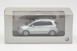 Volkswagen Cross Golf Mk5 Ezüst Minichamps 1:43 400054370 Fém – 4. kép a 4-ből