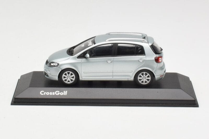 Volkswagen Cross Golf Mk5 Ezüst Minichamps 1:43 400054370 Fém