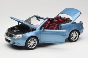 Volkswagen Eos Kék Norev 1:18 188422 Fém – 2. kép a 8-ből