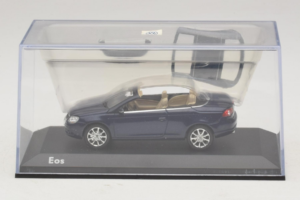Volkswagen Eos Kabrió Kék Minichamps 1:43 1F0099300D5Q Fém – 4. kép a 5-ből