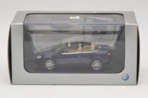 Volkswagen Eos Kabrió Kék Minichamps 1:43 1F0099300D5Q Fém – 5. kép a 5-ből