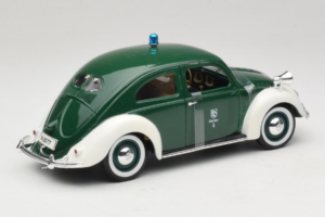 Volkswagen Export Sedan Police Maisto 1:18 56004 Fém – 2. kép a 6-ből