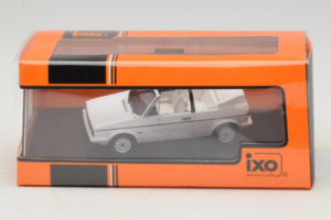 Volkswagen Golf Kabrió Mk1 Fehér IXO 1:43 CLC590N Fém – 4. kép a 4-ből