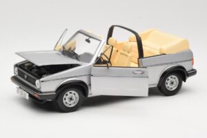 Volkswagen Golf Mk1 Kabrió Ezüst Sun Star 1:18 VW004 Fém – 2. kép a 8-ből