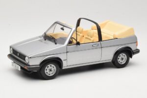 Volkswagen Golf Mk1 Kabrió Ezüst Sun Star 1:18 VW004 Fém