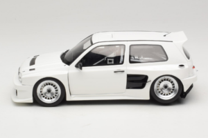 Volkswagen Golf Mk3 Khyzyl Saleem Fehér Otto 1:18 OT1110 Gyanta – 3. kép a 6-ből