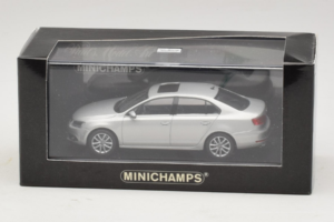 Volkswagen Jetta Mk6 Ezüst Minichamps 1:43 JETTA002 Fém – 4. kép a 4-ből