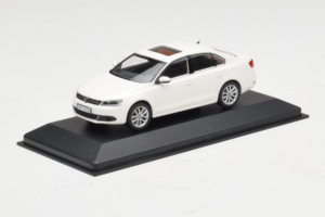 Volkswagen Jetta Mk6 Fehér Minichamps 1:43 JETTA003 Fém – 2. kép a 4-ből