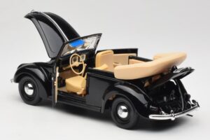 Volkswagen Bogár Kabrió Fekete Maisto 1:18 37800-M6 Fém – 5. kép a 8-ből