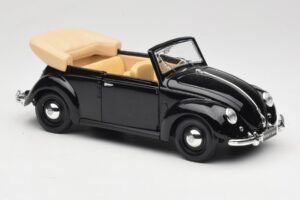 Volkswagen Bogár Kabrió Fekete Maisto 1:18 37800-M6 Fém – 6. kép a 8-ből