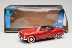 Volkswagen Karmann Ghia Kabrió Piros Solido 1:18 8058 Fém – 8. kép a 8-ből