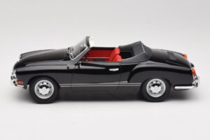 Volkswagen Karmann Ghia Kabrió Fekete Minichamps 1:18 155054031 Fém – 3. kép a 6-ből