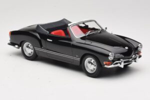 Volkswagen Karmann Ghia Kabrió Fekete Minichamps 1:18 155054031 Fém – 4. kép a 6-ből