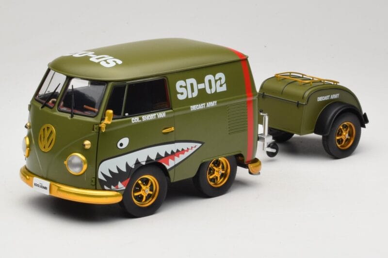 Volkswagen Kool Kombi Army Fighter Green Solido 1:18 S1810901 Fém