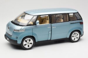Volkswagen Microbus Concept Világoszöld Revell 1:18 08444 Fém