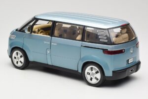 Volkswagen Microbus Concept Világoszöld Revell 1:18 08444 Fém – 7. kép a 8-ből