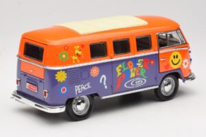 Volkswagen Microbus T1 Flower Power Road Signature 1:18 92329 Fém – 3. kép a 8-ből
