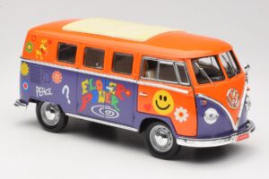 Volkswagen Microbus T1 Flower Power Road Signature 1:18 92329 Fém – 6. kép a 8-ből