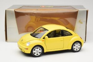 Volkswagen New Beetle Sárga Bburago 1:18 BEETLE001 Fém – 8. kép a 8-ből