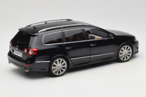 Volkswagen Passat B6 R36 Variant Fekete NZG 1:18 KF044-4A Fém – 3. kép a 8-ből