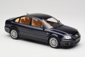 Volkswagen Passat W8 B5.5 Indigo Blue DNA 1:18 DNA000029 Fém – 4. kép a 6-ből