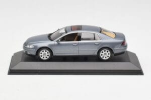 Volkswagen Phaeton 3D Szürke Minichamps 1:43 Volkswagen Phaeton 3D Szürke Minichamps 1:43 3D0099300GPR7Q Fém