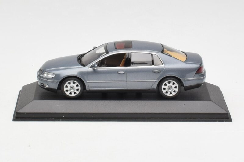 Volkswagen Phaeton 3D Szürke Minichamps 1:43 3D0099300GPR7Q Fém