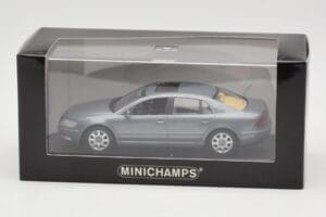Volkswagen Phaeton Light Blue Metallic Minichamps 1:43 VW002 Fém – 4. kép a 4-ből