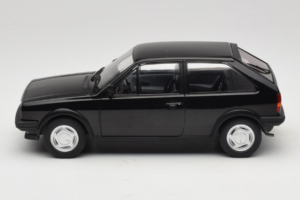 Volkswagen Polo II Coupe G40 Fekete MCG 1:18 MCG18524 Fém – 3. kép a 6-ből