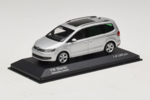 Volkswagen Sharan Ezüst Minichamps 1:43 400058101 Fém – 2. kép a 5-ből