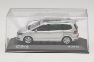 Volkswagen Sharan Ezüst Minichamps 1:43 400058101 Fém – 4. kép a 5-ből