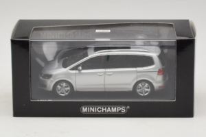 Volkswagen Sharan Ezüst Minichamps 1:43 400058101 Fém – 5. kép a 5-ből