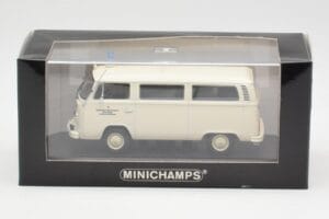 Volkswagen T2 Ambulance DRK Minichamps 1:43 400053090 Fém – 4. kép a 4-ből