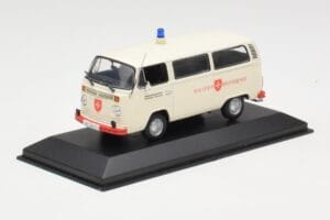 Volkswagen T2 Ambulance Malteser Hilfsdienst Minichamps 1:43 400053092 Fém – 2. kép a 4-ből