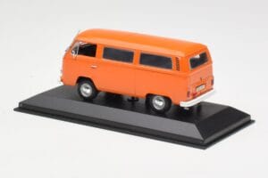 Volkswagen T2 Bus Narancssárga Minichamps 1:43 400053000 Fém – 3. kép a 4-ből