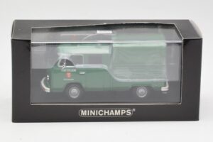 Volkswagen T2b Double Cab Flatbed Stadt Solberg Minichamps 1:43 400053261 Fém – 4. kép a 4-ből