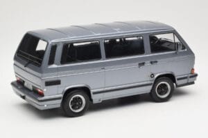 Volkswagen T3 Porsche B32 Minibus Kék KK-Scale 1:18 KKDC180221 Fém – 2. kép a 6-ből
