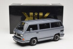 Volkswagen T3 Porsche B32 Minibus Kék KK-Scale 1:18 KKDC180221 Fém – 6. kép a 6-ből