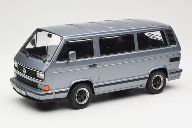 Volkswagen T3 Porsche B32 Minibus Kék KK-Scale 1:18 KKDC180221 Fém