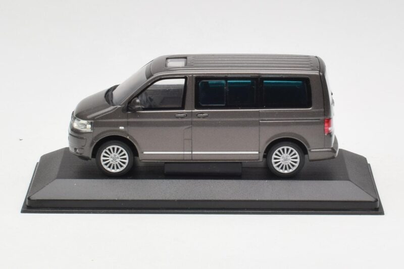 Volkswagen T5 Bus Bronze Metallic Minichamps 1:43 4039378412203 Fém