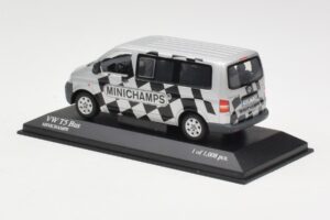 Volkswagen T5 Bus Minichamps Edition Minichamps 1:43 400052202 Fém – 3. kép a 4-ből