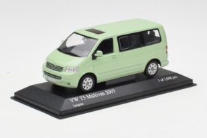 Volkswagen T5 Multivan California Limetkasárga Minichamps 1:43 400052201 Fém – 2. kép a 4-ből