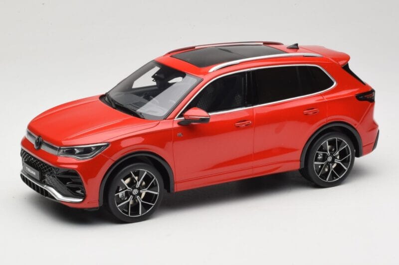 Volkswagen Tiguan eTSI R-Line Persimmon Red Metallic Otto 1:18 OT489 Gyanta